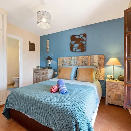 Holiday home Charming Two Bedroom House