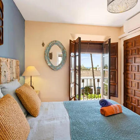 Charming Two Bedroom House Holiday home